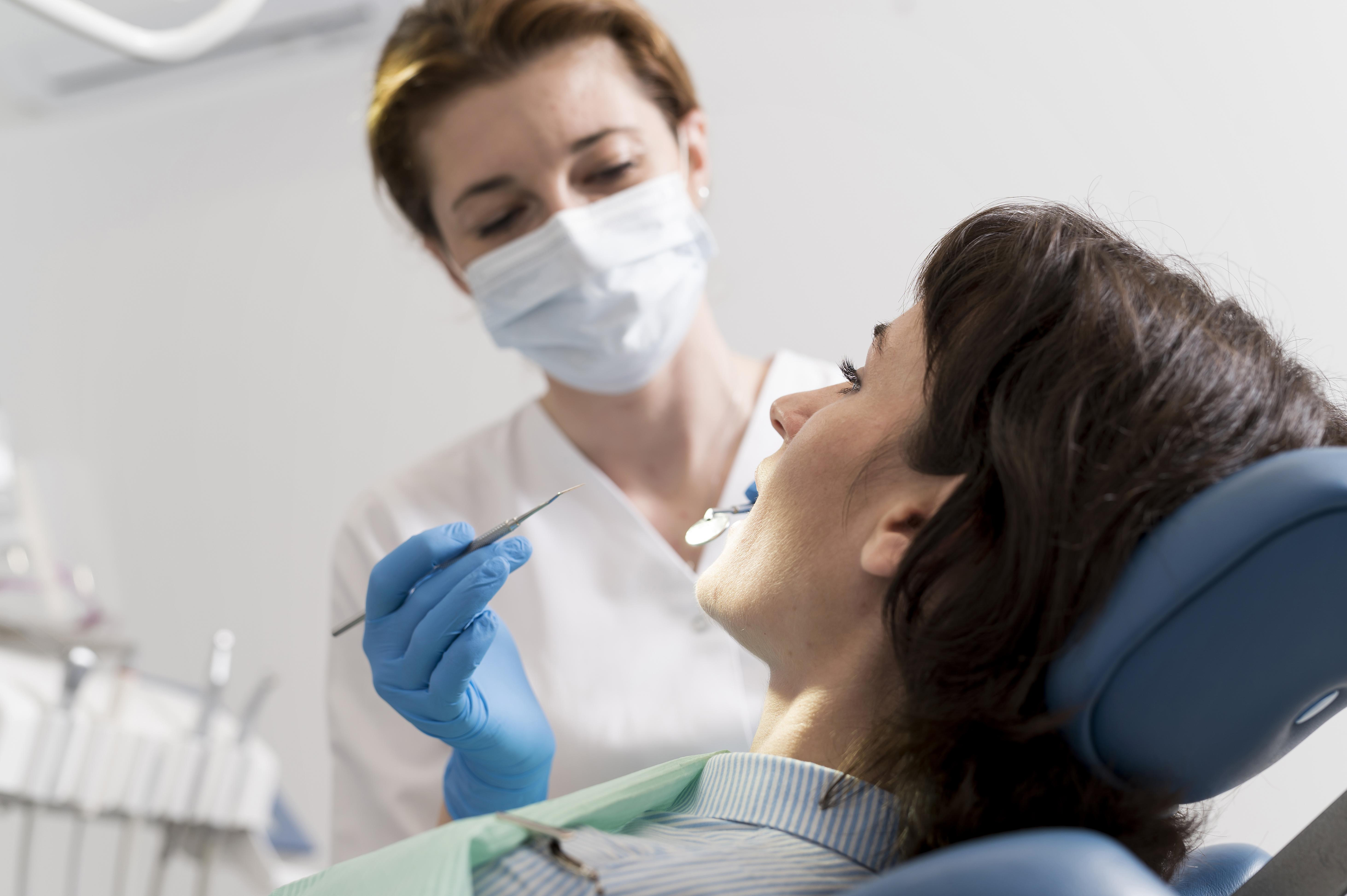 O passo a passo no tratamento com facetas laminadas (lentes de contato dental)